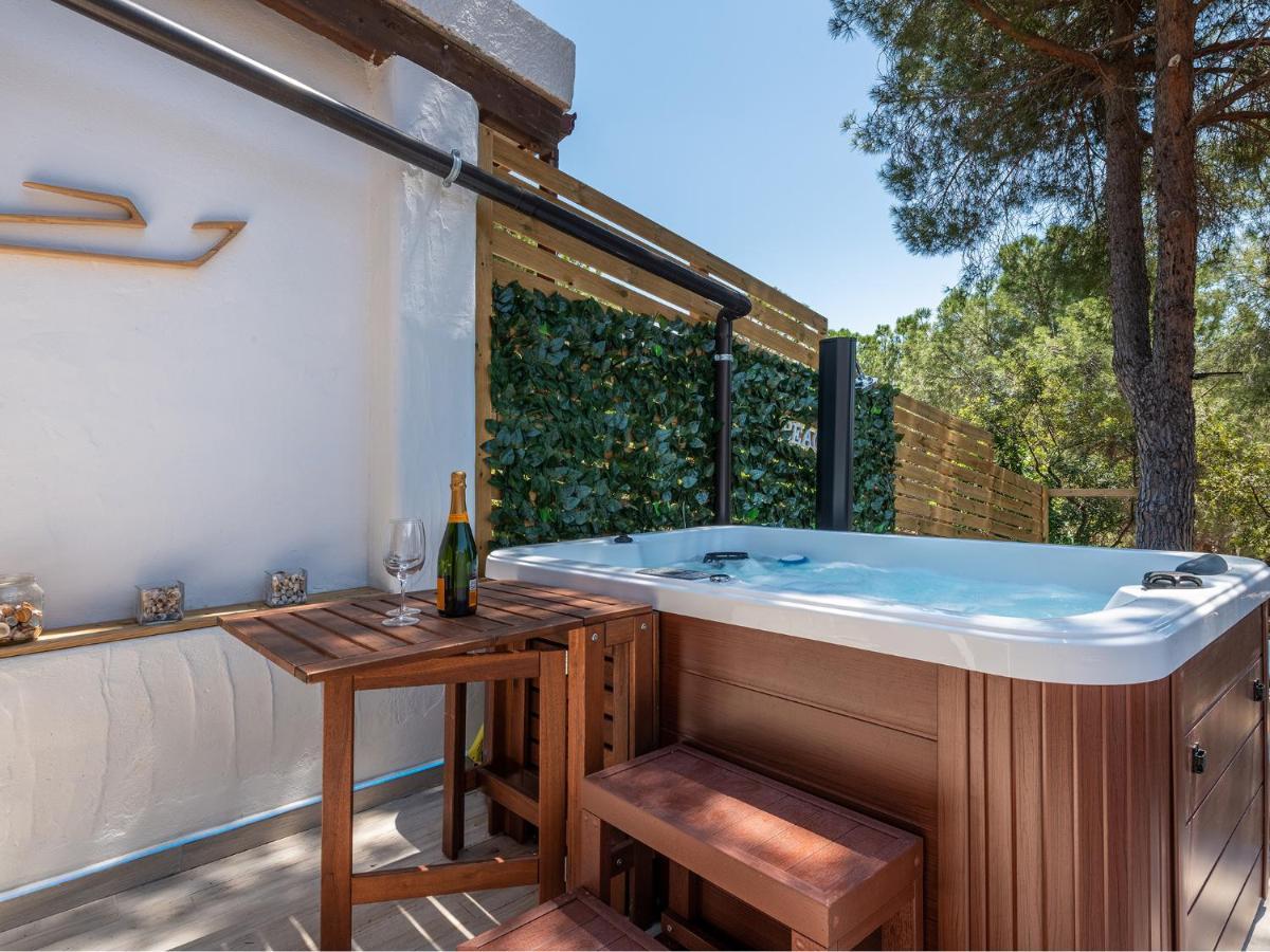 Geremèas Sardinia Spa Apartment מראה חיצוני תמונה