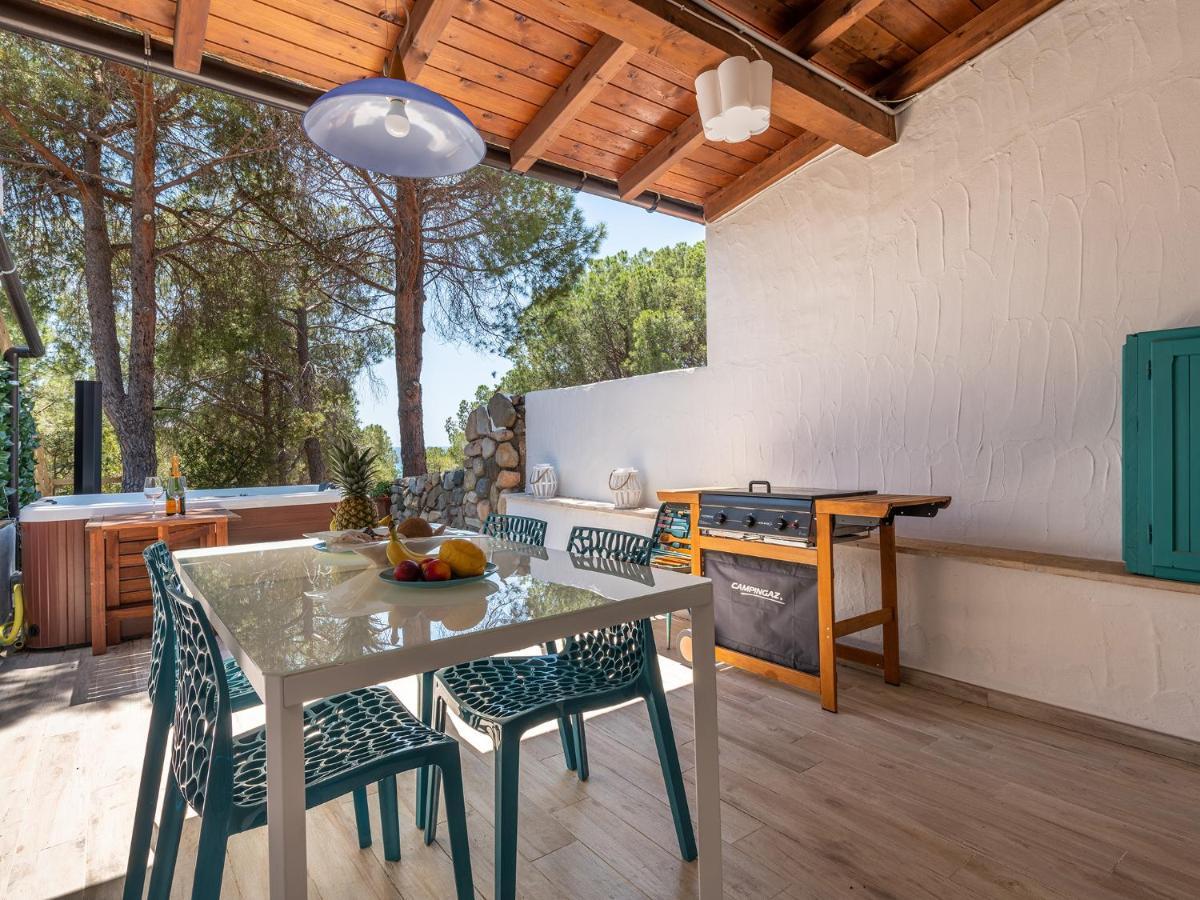 Geremèas Sardinia Spa Apartment מראה חיצוני תמונה