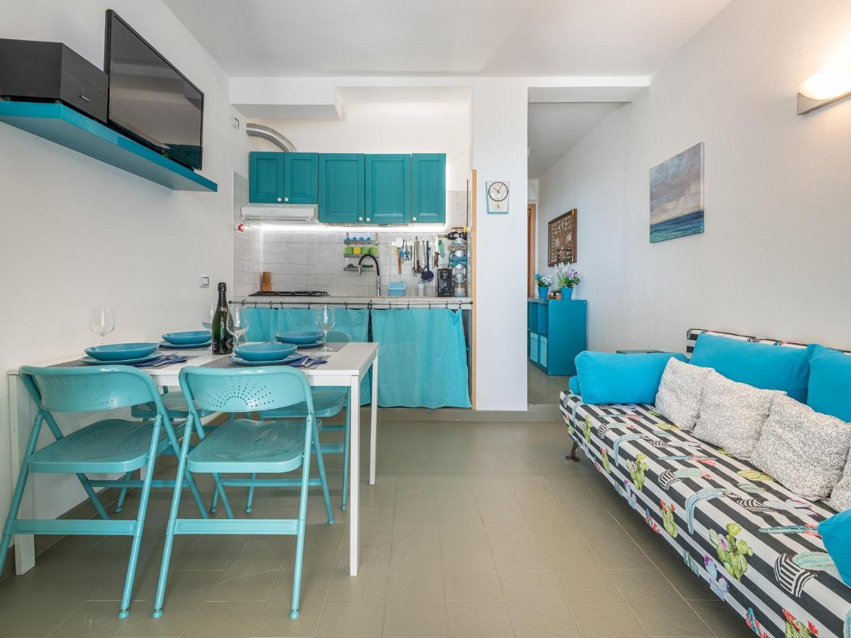 Geremèas Sardinia Spa Apartment מראה חיצוני תמונה